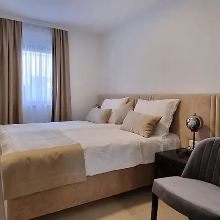 2 - 100 M From Sea Apartment *